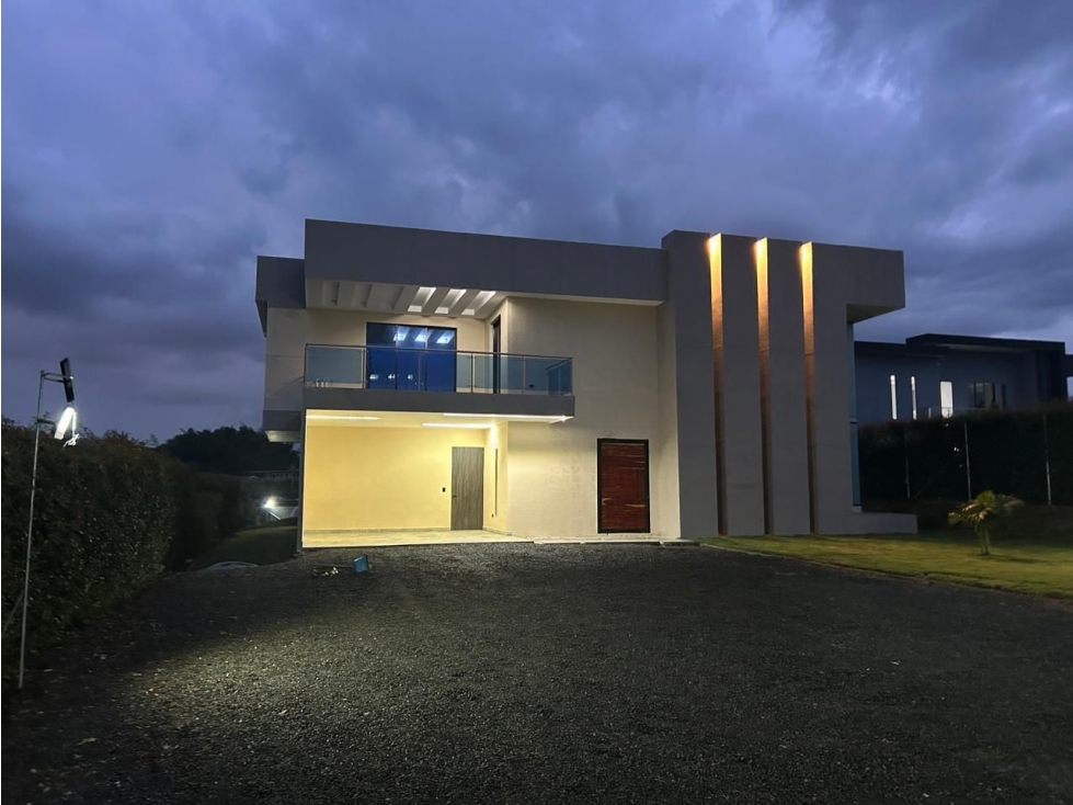 VENDO HERMOSA CASA CAMPESTRE A 15 MINUTOS DE PEREIRA — foto 2