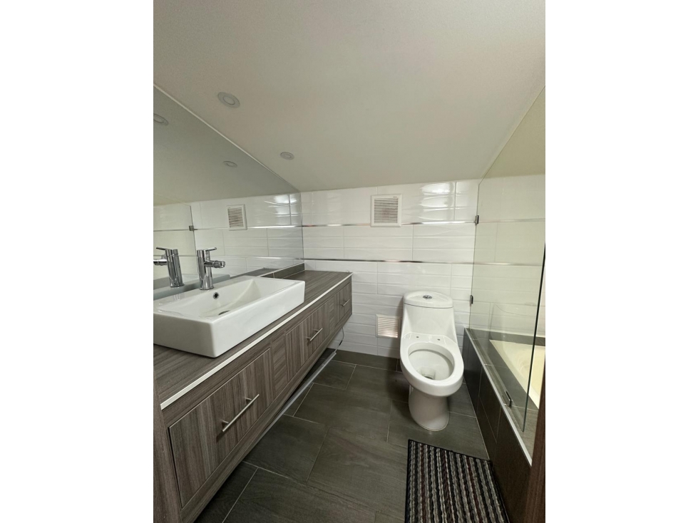 Apartamento Dúplex con Vista Panorámica en Centenario — foto 6