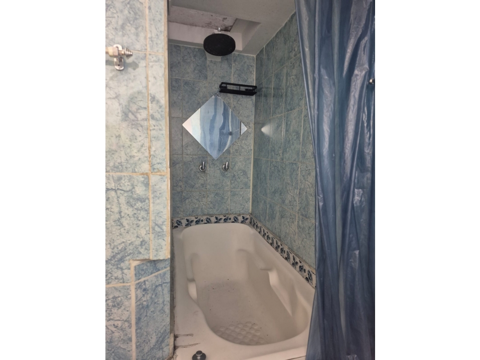 SE VENDE APARTAMENTO EN EL CENTRO EXCELENTE UBICACION — foto 6