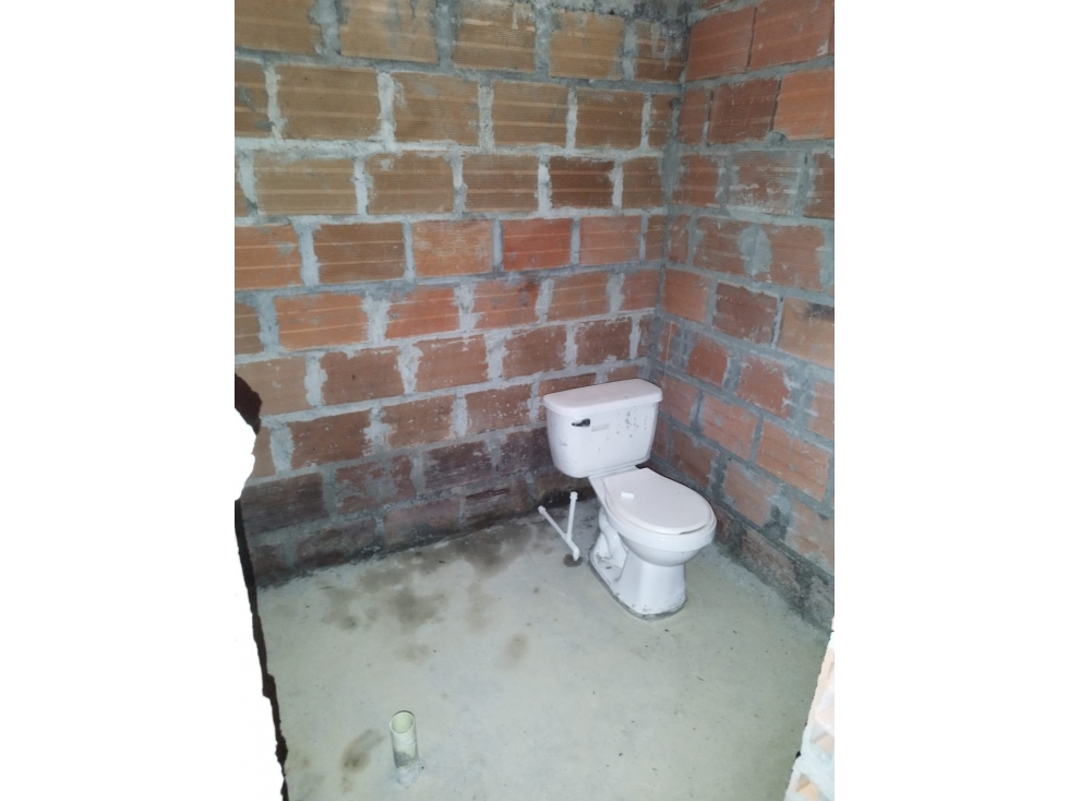 Se vende casa para terminar en Pereira 2 hab — foto 6