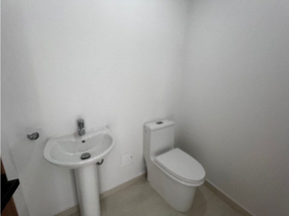Se vende oficina/consultorio en Cerritos Mall — foto 5