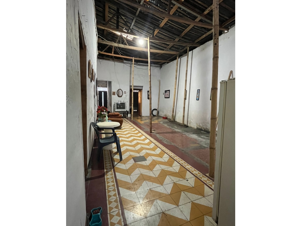 GRAN OPORTUNIDAD SE VENDE CASA LOTE EN CARTAGO EXCELENTE UBICACIÓN — foto 6