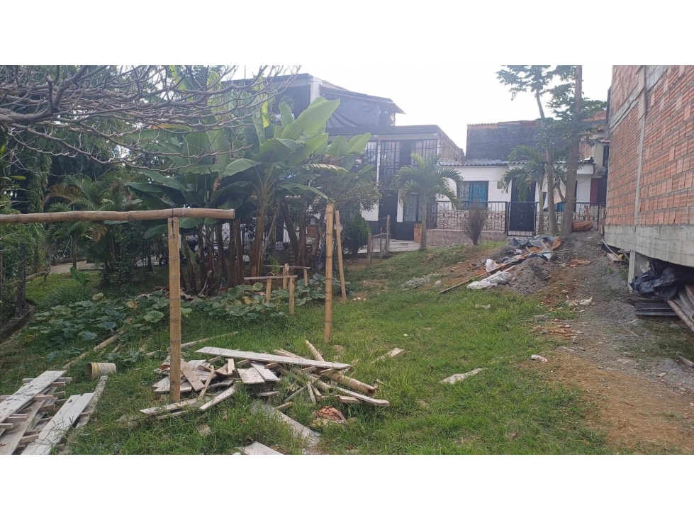 Se Venden Dos Lotes en Uno En Cuba - Pereira