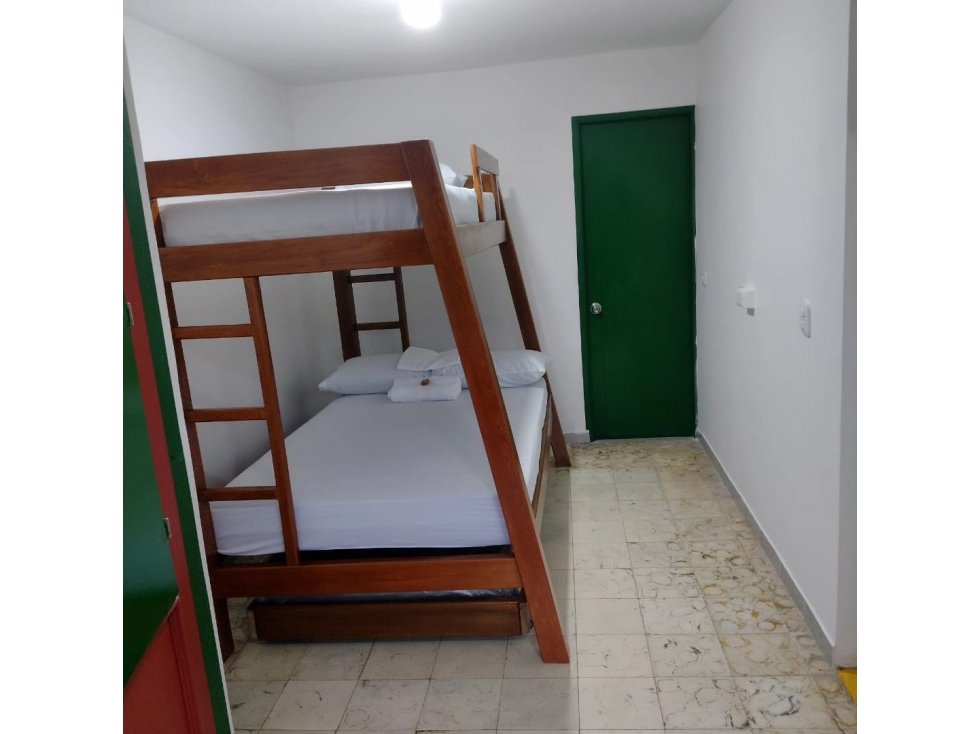 SE VENDE FINCA HOTEL CERCA A CHINCHINA - 6