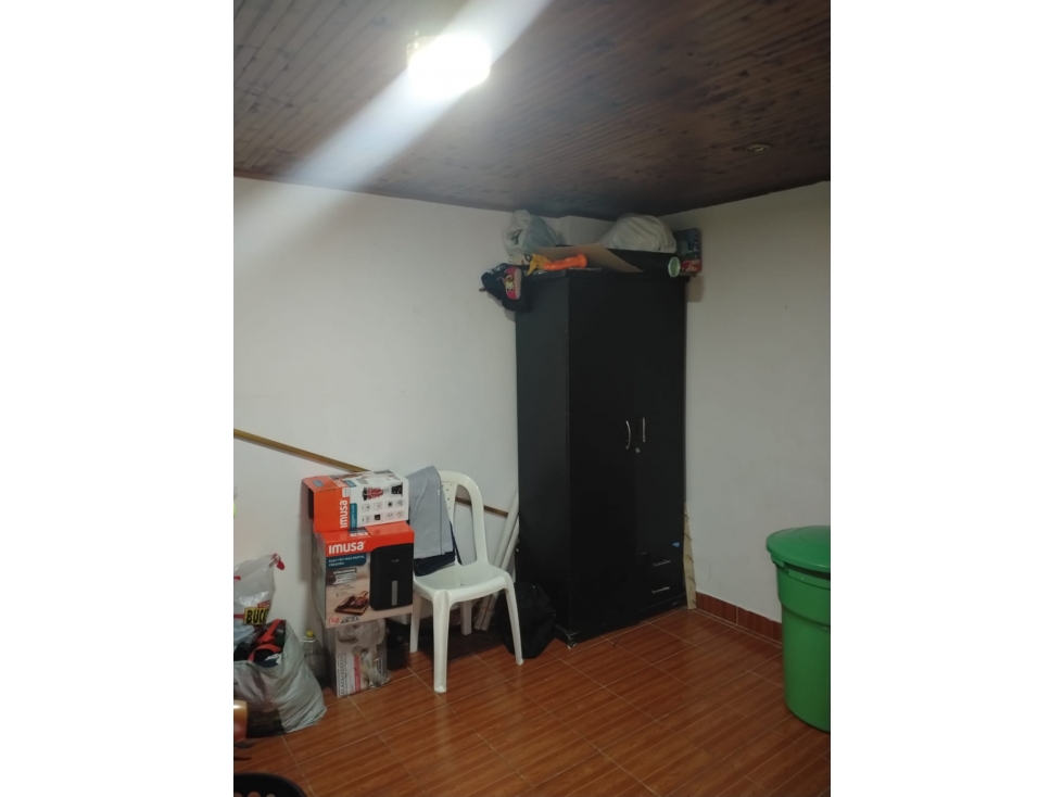 Se Vende Casa De 3 Pisos Con Terraza En Armenia — foto 6