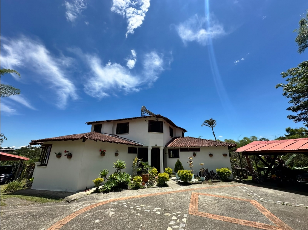 SE VENDE CASA CAMPESTRE EN CONDOMINIO VIA ARMENIA