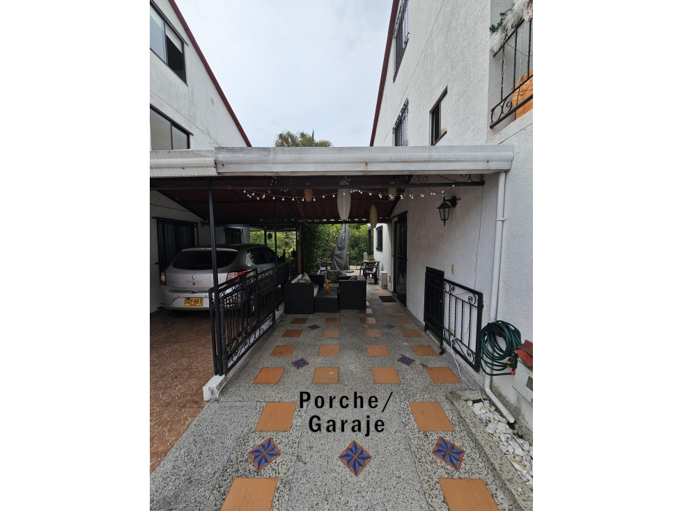SE VENDE CASA CON HERMOSA VISTA EN LA AVENIDA SUR — foto 3