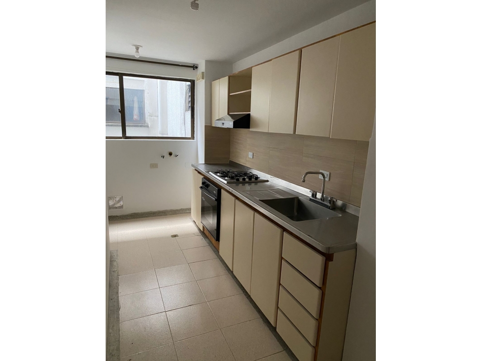 SE VENDE HERMOSO APARTAMENTO EN LOS ALPES