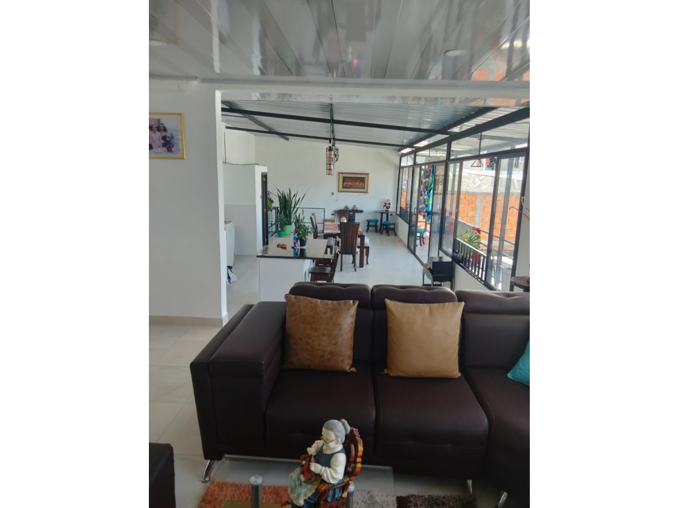 Casa de dos viviendas independientes en venta en Finlandia Quindio - 4