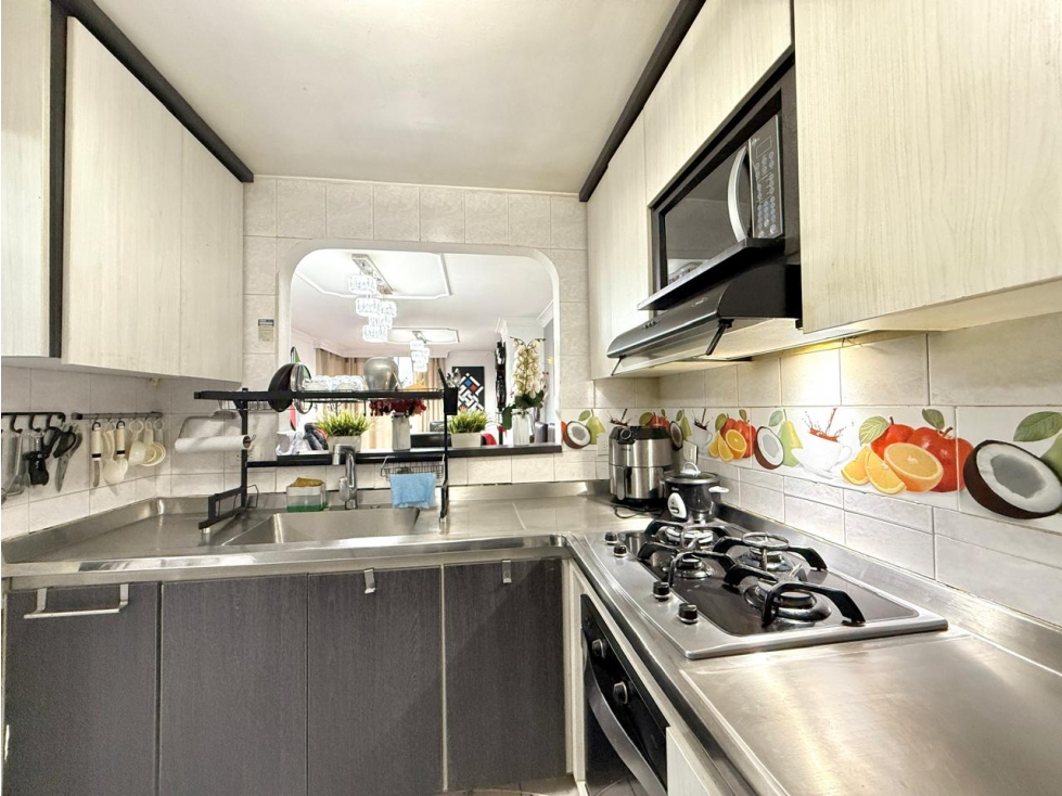 SE VENDE APARTAMENTO GRANDE EN EL CENTRO