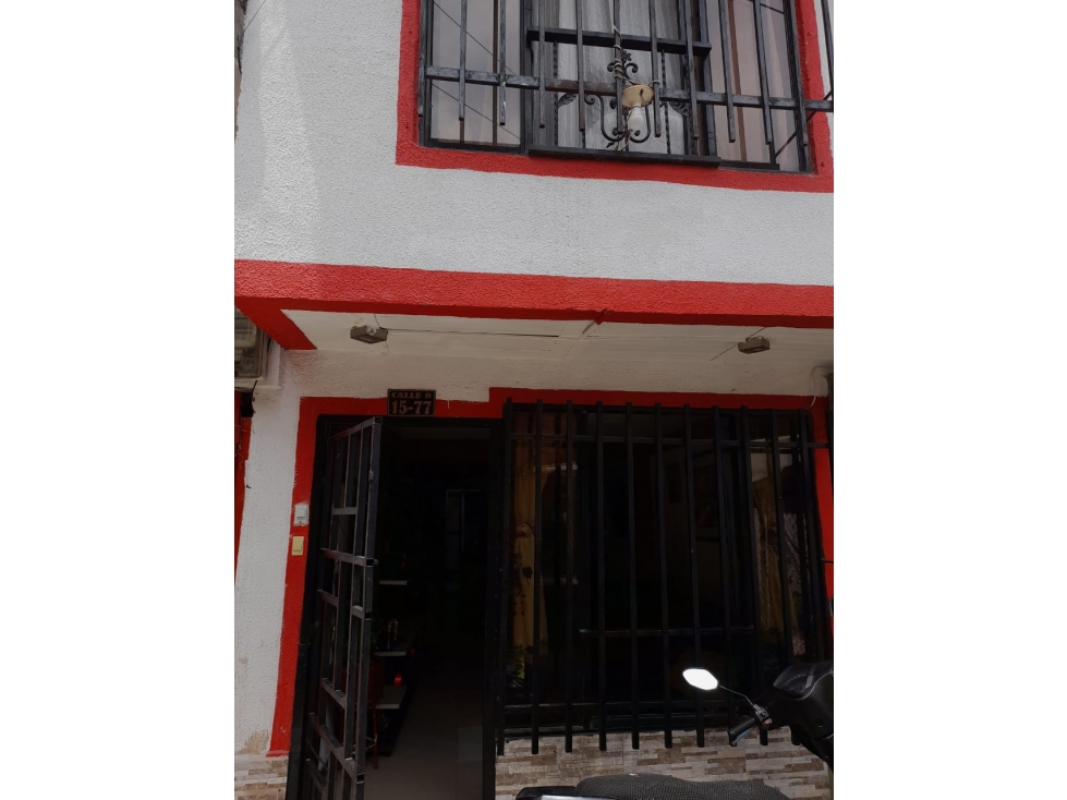 SE VENDE CASA DE CASA DE 3 PLANTAS EN SANTA ROSA DE CABAL — foto 2