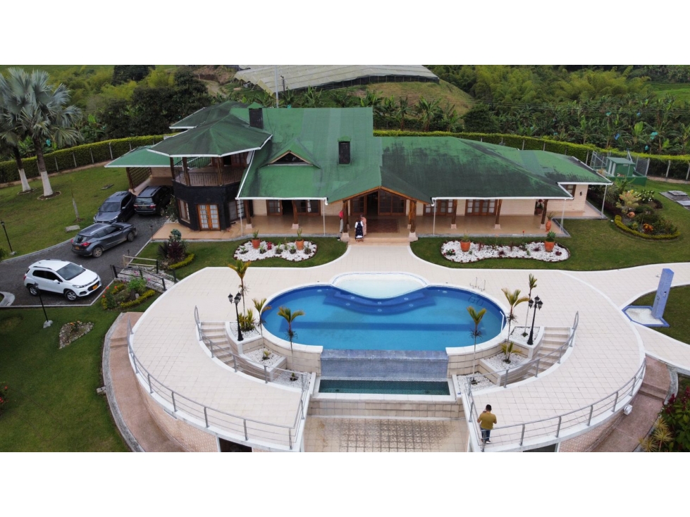 SE VENDE FINCA CON CASA CAMPESTRE EN ALTAGRACIA