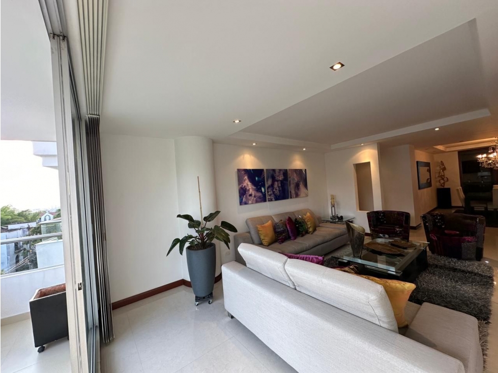 SE VENDE ESPECTACULAR APARTAMENTO BIEN UBICADO EN PINARES — foto 2