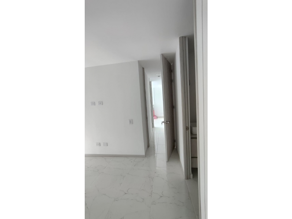 SE VENDE ESPECTACULAR APARTAMENTO EN LA 30 DE AGOSTO — foto 6