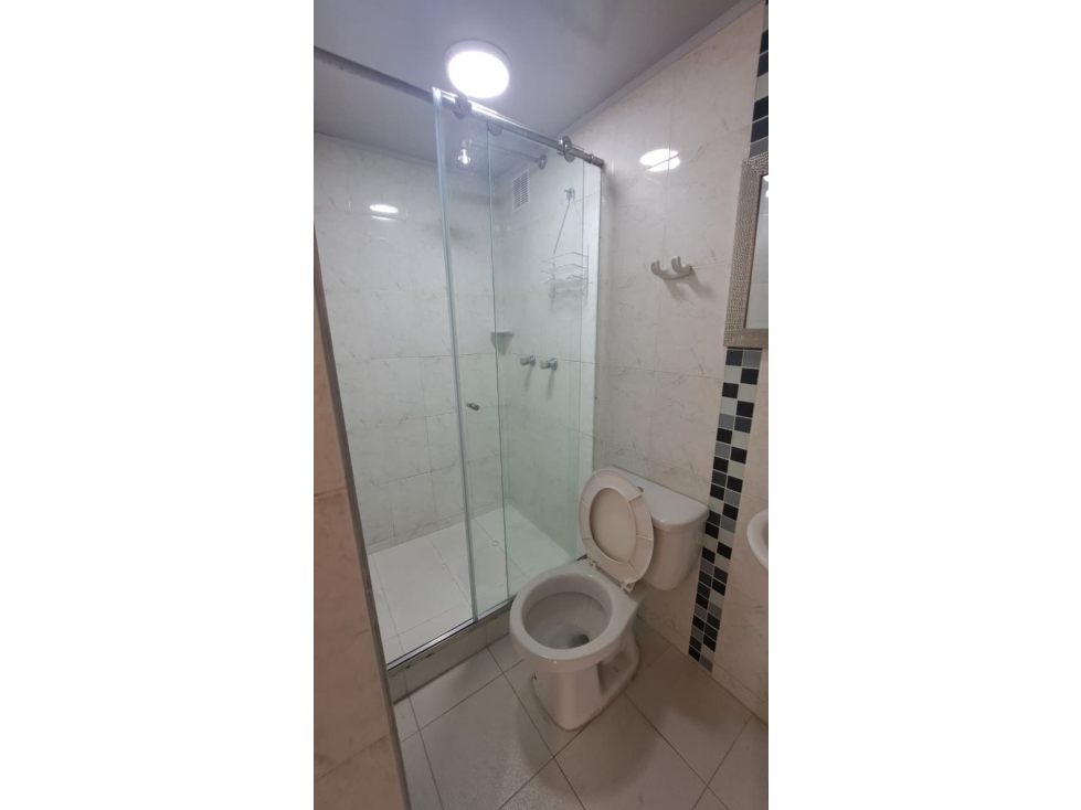 SE VENDE HERMOSOS APARTAMENTO REMODELADO SECTOR CENTRO PEREIRA — foto 6