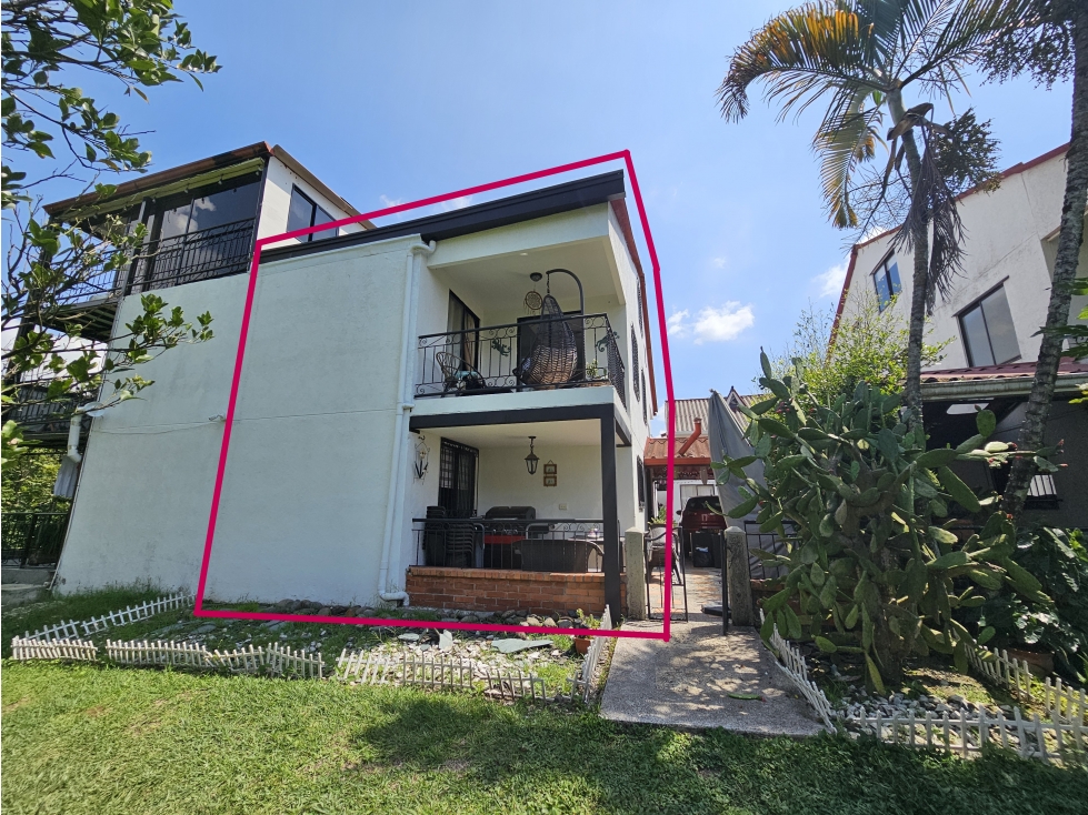 SE VENDE CASA CON HERMOSA VISTA EN LA AVENIDA SUR — foto 2