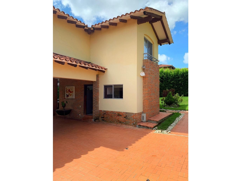 Vendo Espectacular Casa Campestre en Cerritos