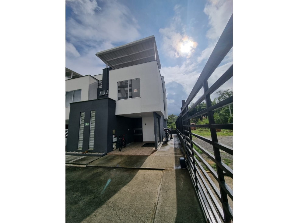 Vendo casa en Terrazas del Lago Dosquebradas — foto 2