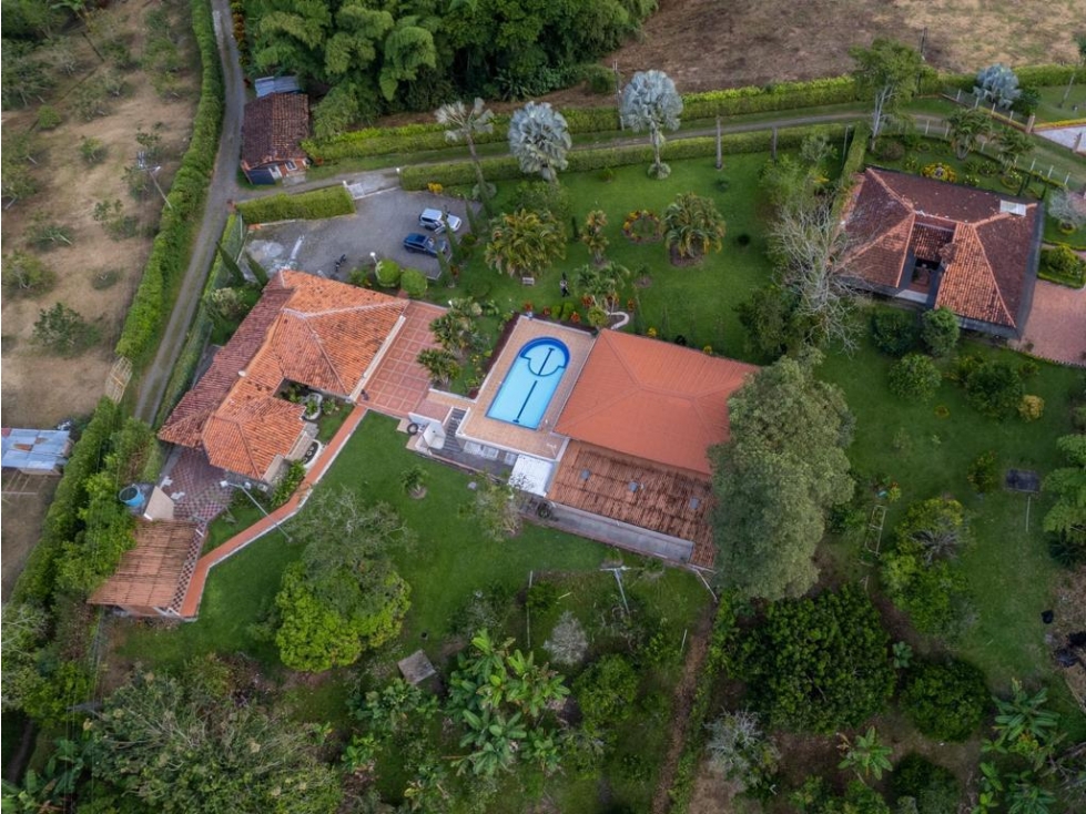 Se Vende o Permuta Hermosa Finca Vía Alcalá — foto 3
