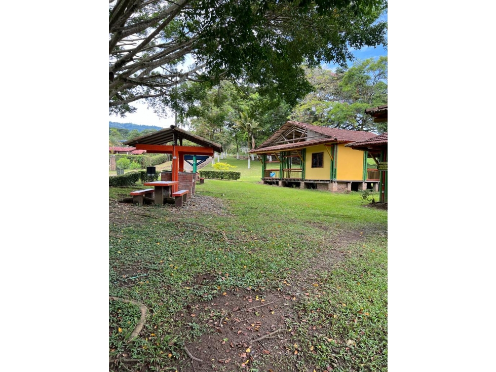SE VENDE EXCELENTE LOTE EN VITERBO EN CONDOMINIO - 6