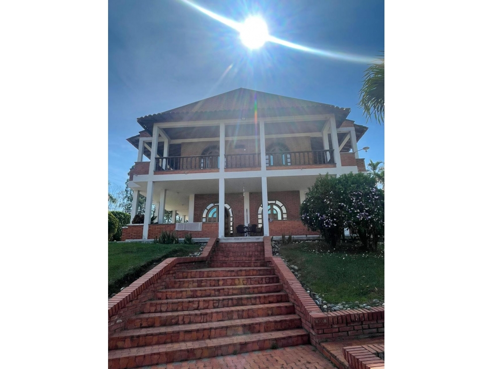 SE VENDE HERMOSA CASA CAMPESTRE EN EL SECTOR DE CERRITOS — foto 3
