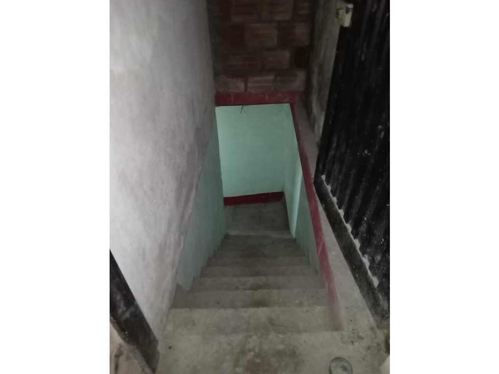 Se vende Casa de 3 Pisos con 17 Apartamentos y Local en Cuba — foto 6