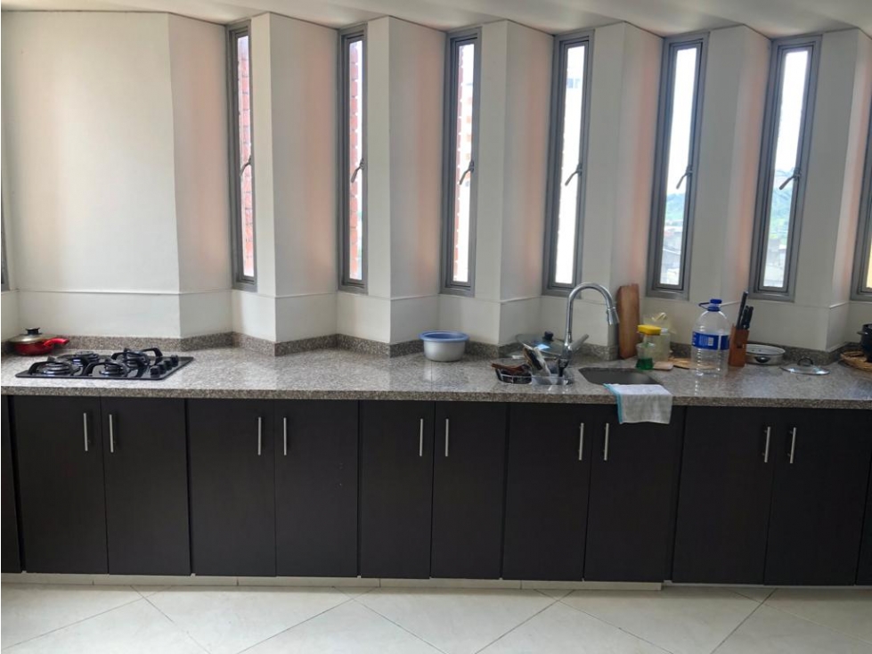 ¡Centro Pereira! Venta: Apartamento 187mÂ², 4Hab, 4Ba, 7Âº Piso. — foto 2