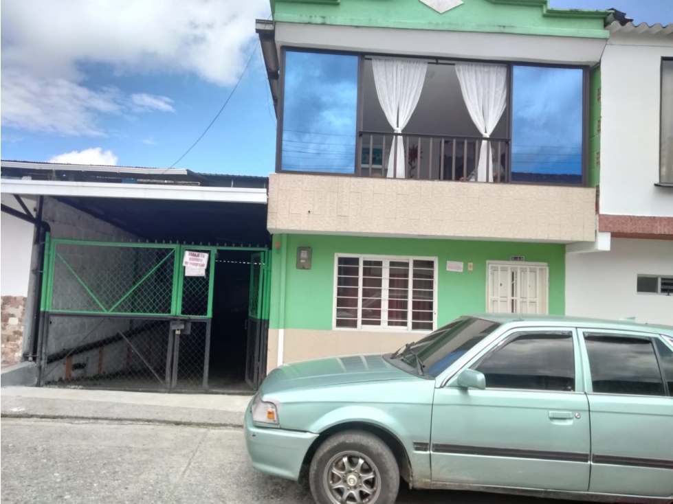 Casa de dos viviendas independientes en venta en Finlandia Quindio - 1