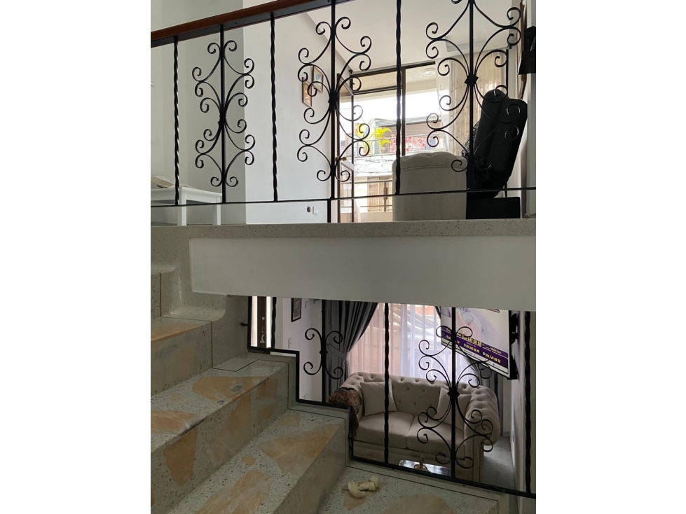 SE VENDE O PERMUTA CASA EN CORALES EXCELENTE ACABADOS Y UBICACION — foto 6