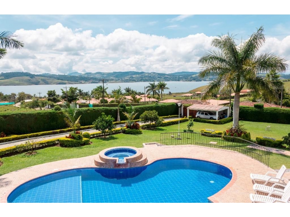 ¡Descubre la vida de tus sueños en esta espectacular finca! - 3