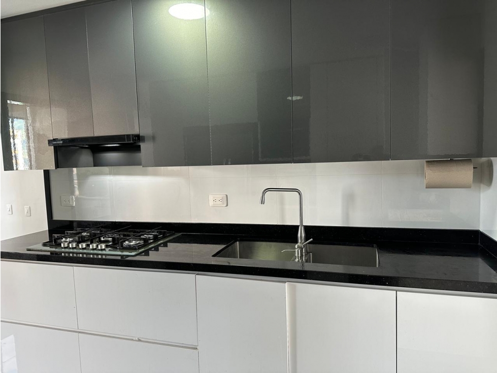 SE VENDE O PERMUTA APARTAMENTO EN EL CENTRO AREA 131 M2 REMODELADO — foto 6