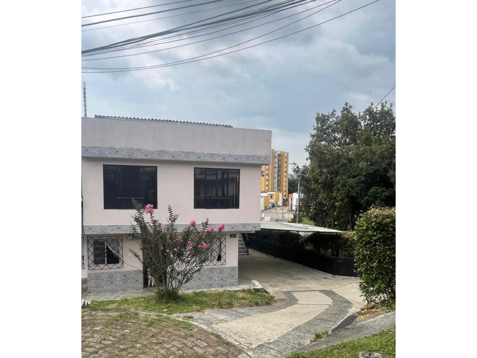 SE VENDE CASA EN LA SULTANA DOSQUEBRADAS vivienda independiente