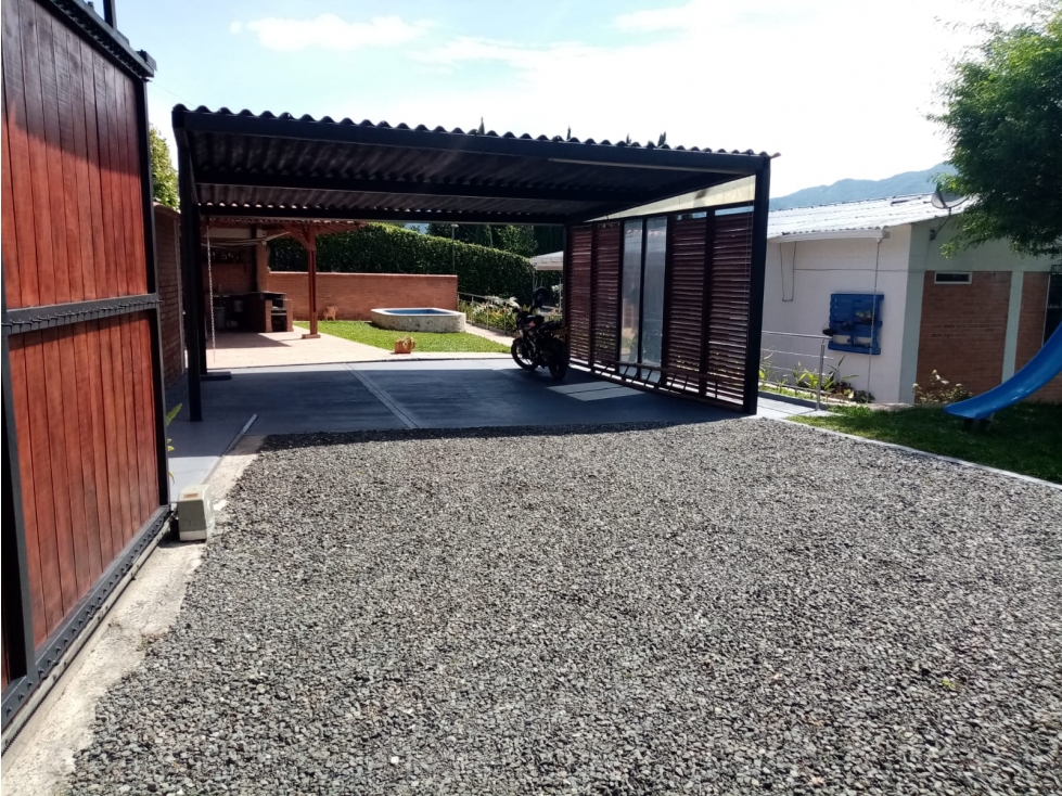SE VENDE HERMOSA CASA CAMPESTRE EN COMBIA — foto 2