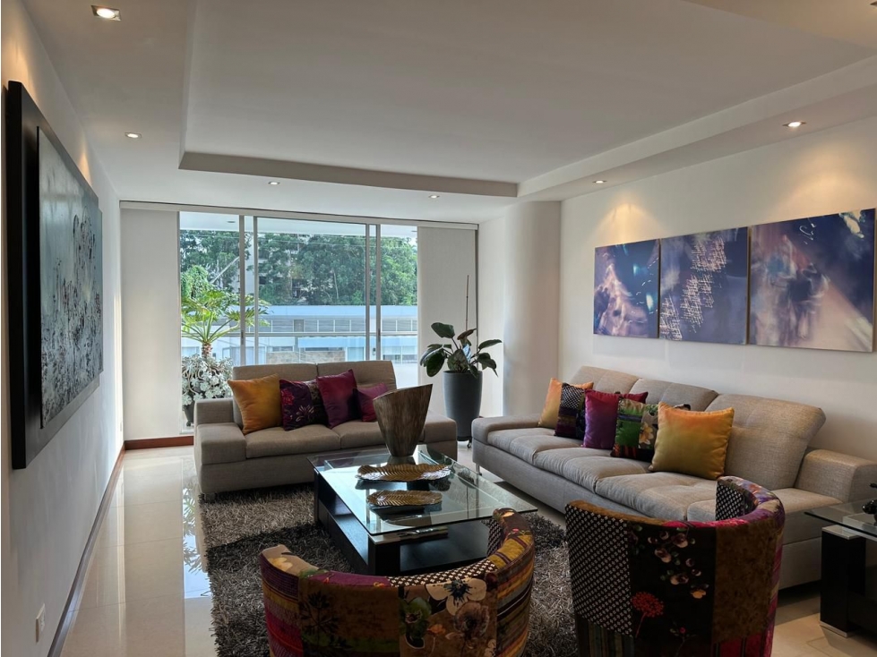 SE VENDE ESPECTACULAR APARTAMENTO BIEN UBICADO EN PINARES