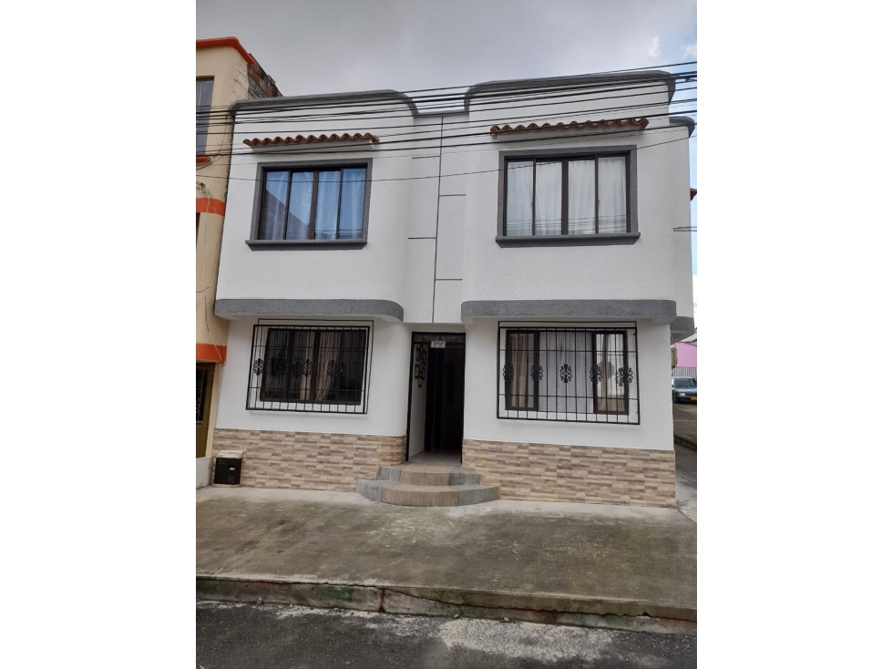 SE VENDE LINDA CASA EN STA ROSA CON VIVIENDAS INDEPENDIENTES — foto 2