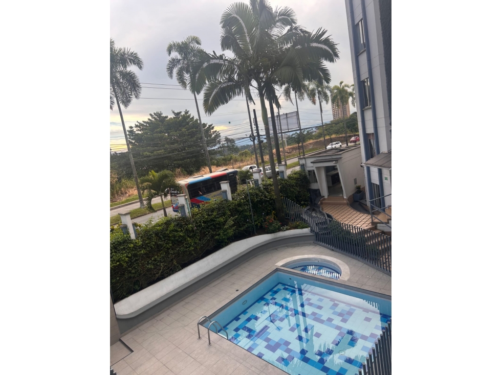 SE VENDE APARTEMENTO EN LA AVENIDA SUR PISO 3 CON PARQUEADERO — foto 5