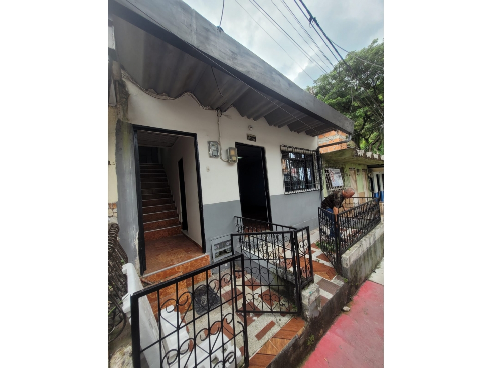 Se vende hermosa casa de dos pisos independientes en Pereira