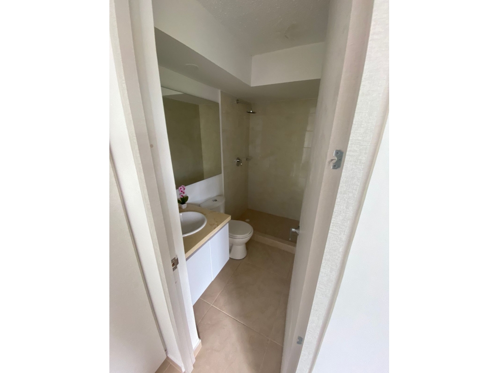 SE VENDE APARTAMENTO AVENIDA SUR PISO 18 ASCENSOR PARQUEADERO — foto 6