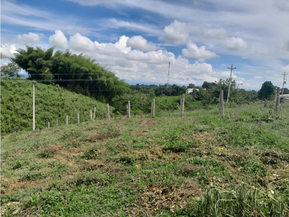 SE VENDE LOTE EN LA ESTRELLA CERCA A MORELIA EN PARCELACION — foto 5