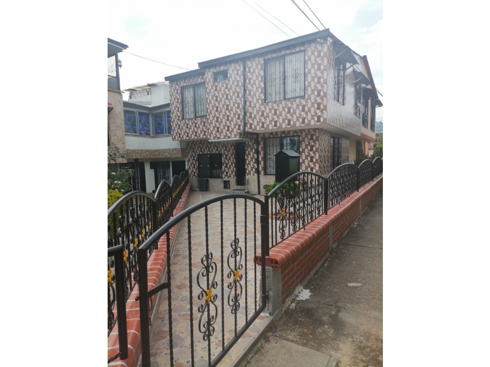 Vendo hermosa casa ,de dos pisos Dosquebradas campestre