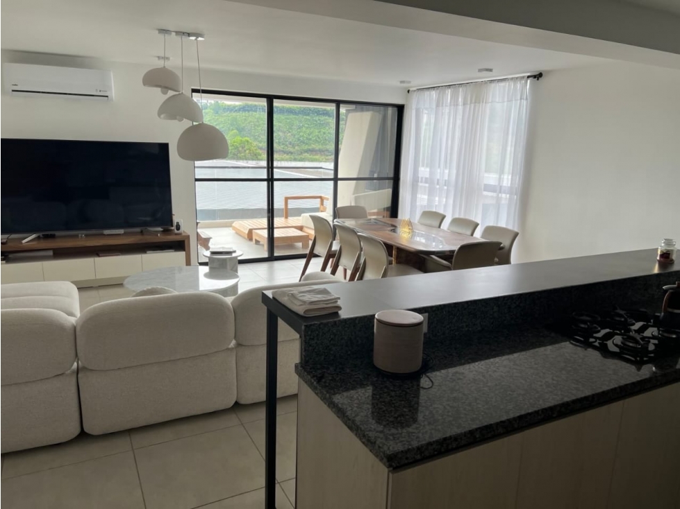 SE VENDE APARTAMENTO EN CERRITOS