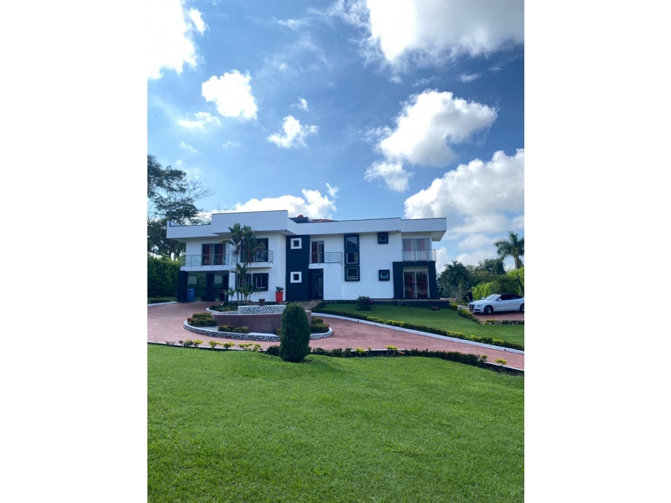 SE VENDE CASA CAMPESTRE EN CERRITOS