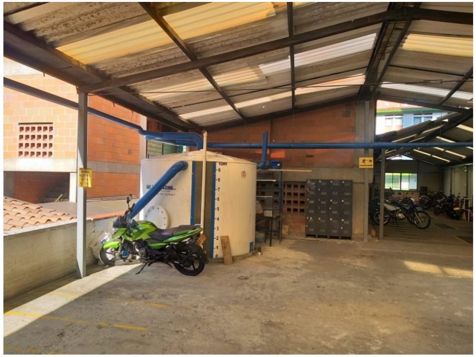 SE VENDE LOCAL EN EL CENTRO DE MEDELLÍN — foto 4