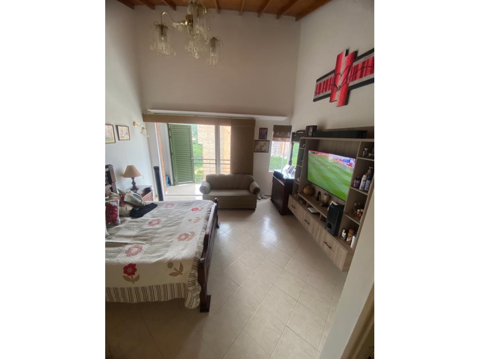 Venta o Permuta de PENTHOUSE DUPLEX en LOS COLORES