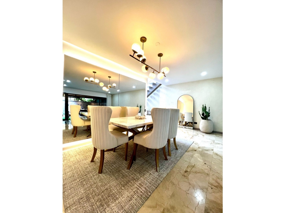 Casa en arriendo en El Poblado