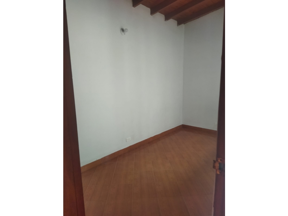 Apartamento en La America Niza — foto 6