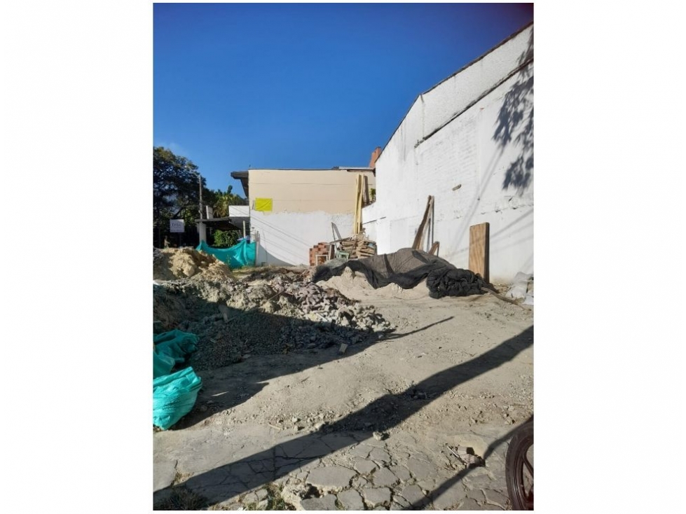 SE VENDE LOTE EN LAURELES — foto 3