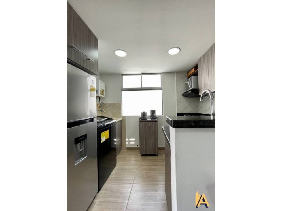 SE ARRIENDA APARTAMENTO AMOBLADO EN LOMA DEL INDIO