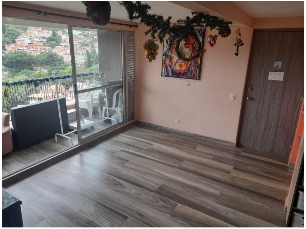 SE VENDE APARTAMENTO EN BELLO SANTA ANA