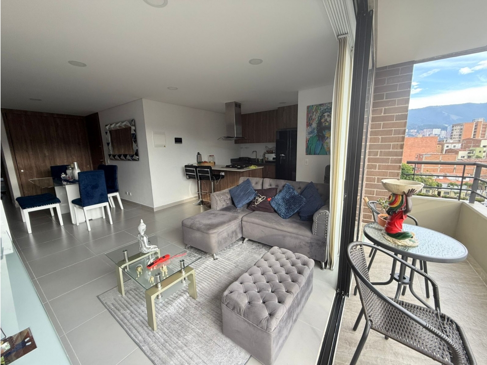 Apartamento amoblado en arriendo en Laureles Estadio — foto 2